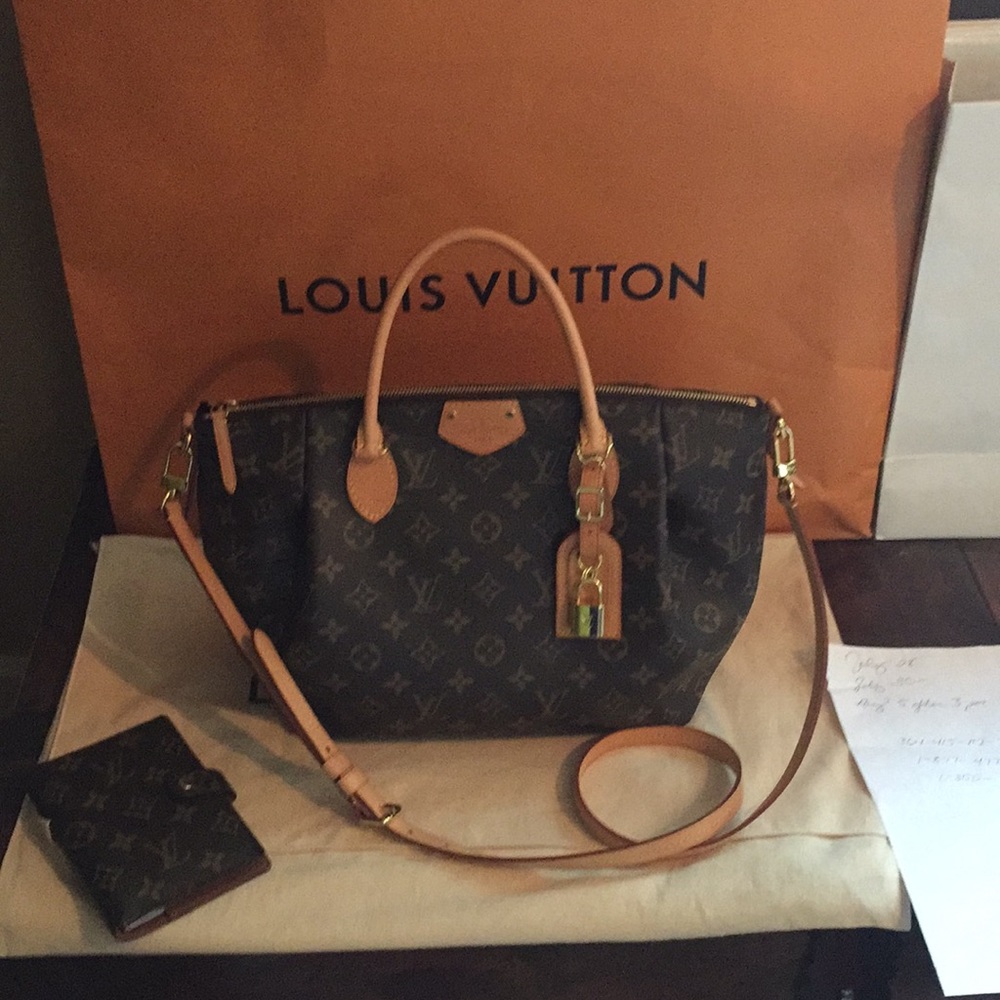 COPY - Louis Vuitton Turenne MM